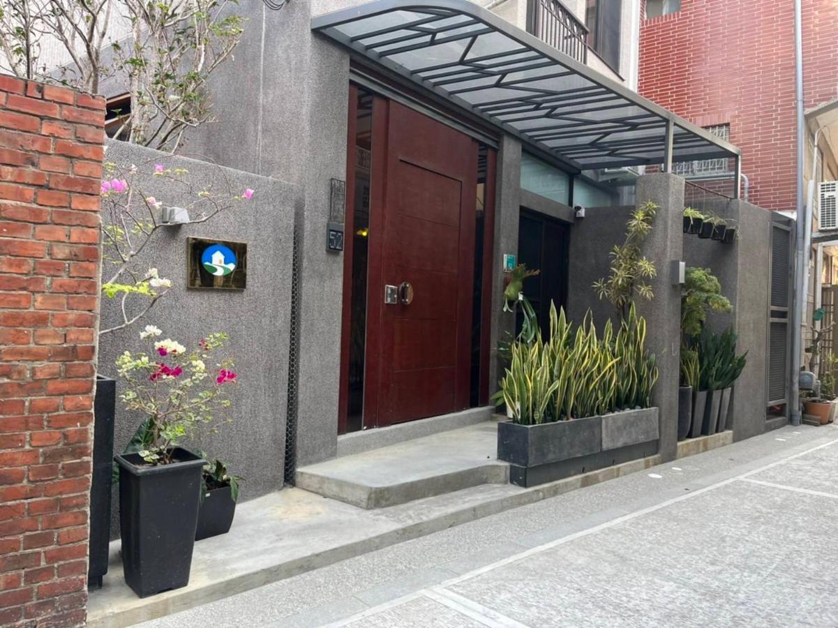 Hotel Fu'S House 52 Tainan Esterno foto