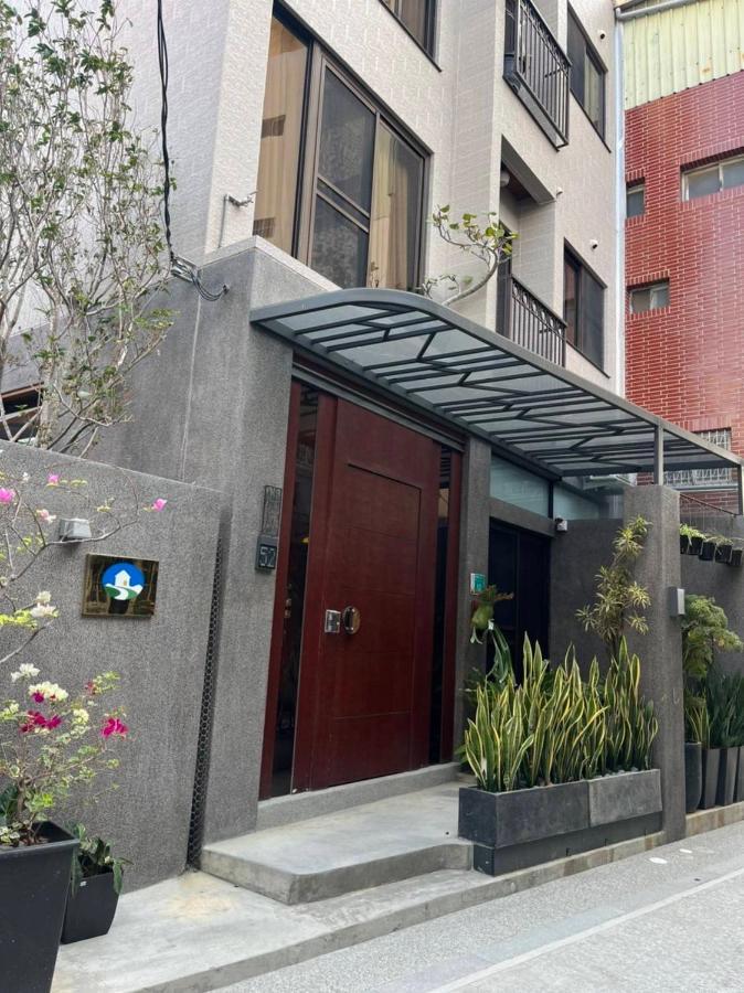 Hotel Fu'S House 52 Tainan Esterno foto